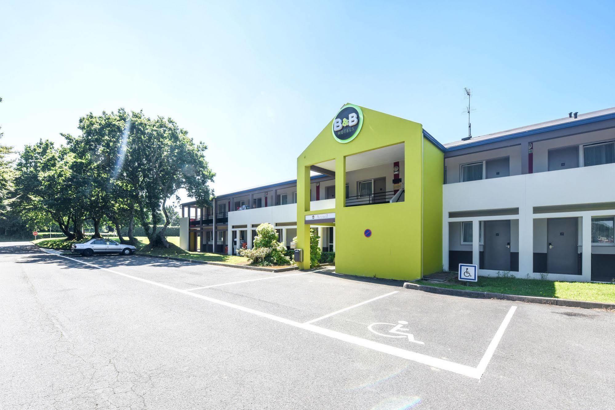 B&B Hotel Brest Kergaradec Aeroport グエヌー エクステリア 写真