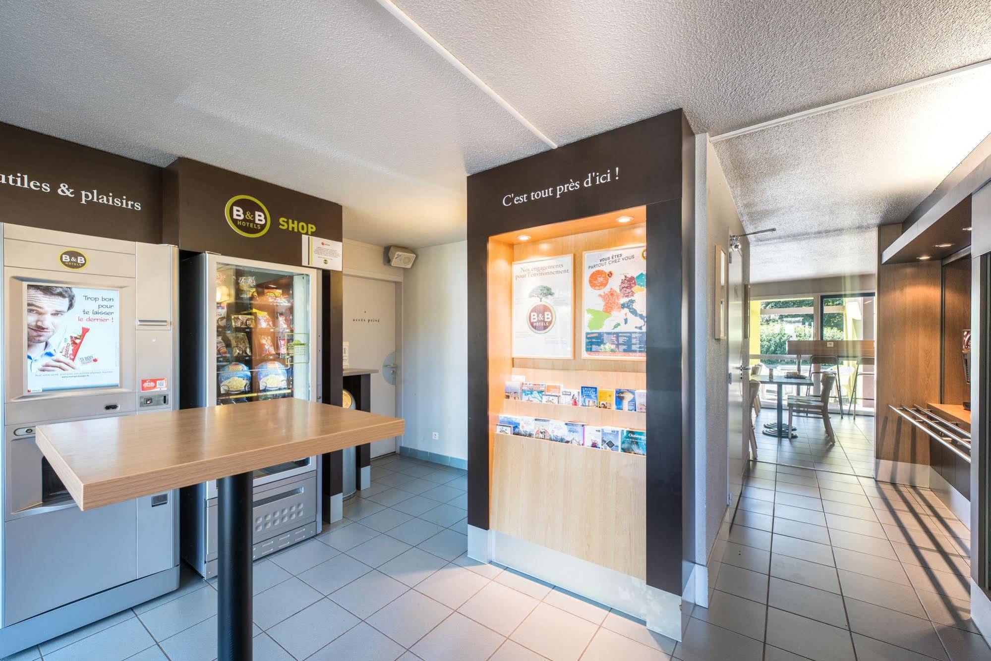 B&B Hotel Brest Kergaradec Aeroport グエヌー エクステリア 写真